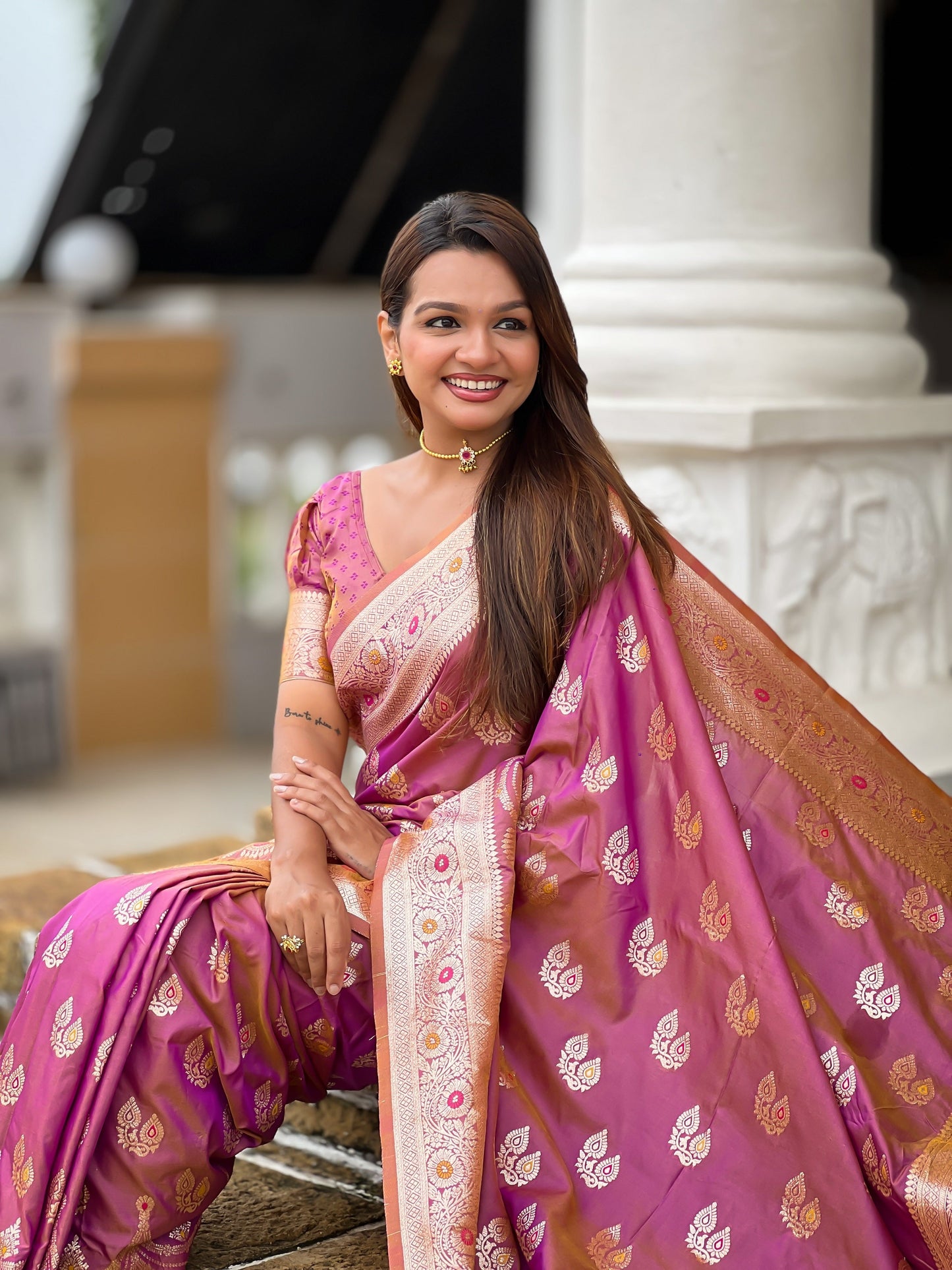 Vedant Vastram Soft Litchi Silk Banarasi Silk Jacquard Saree - Purple