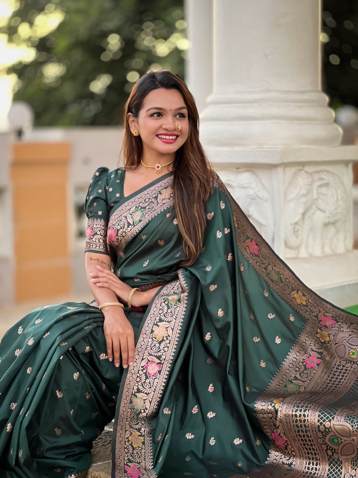 Vedant Vastram Soft Litchi Silk Banarasi Silk Jacquard Saree - Green