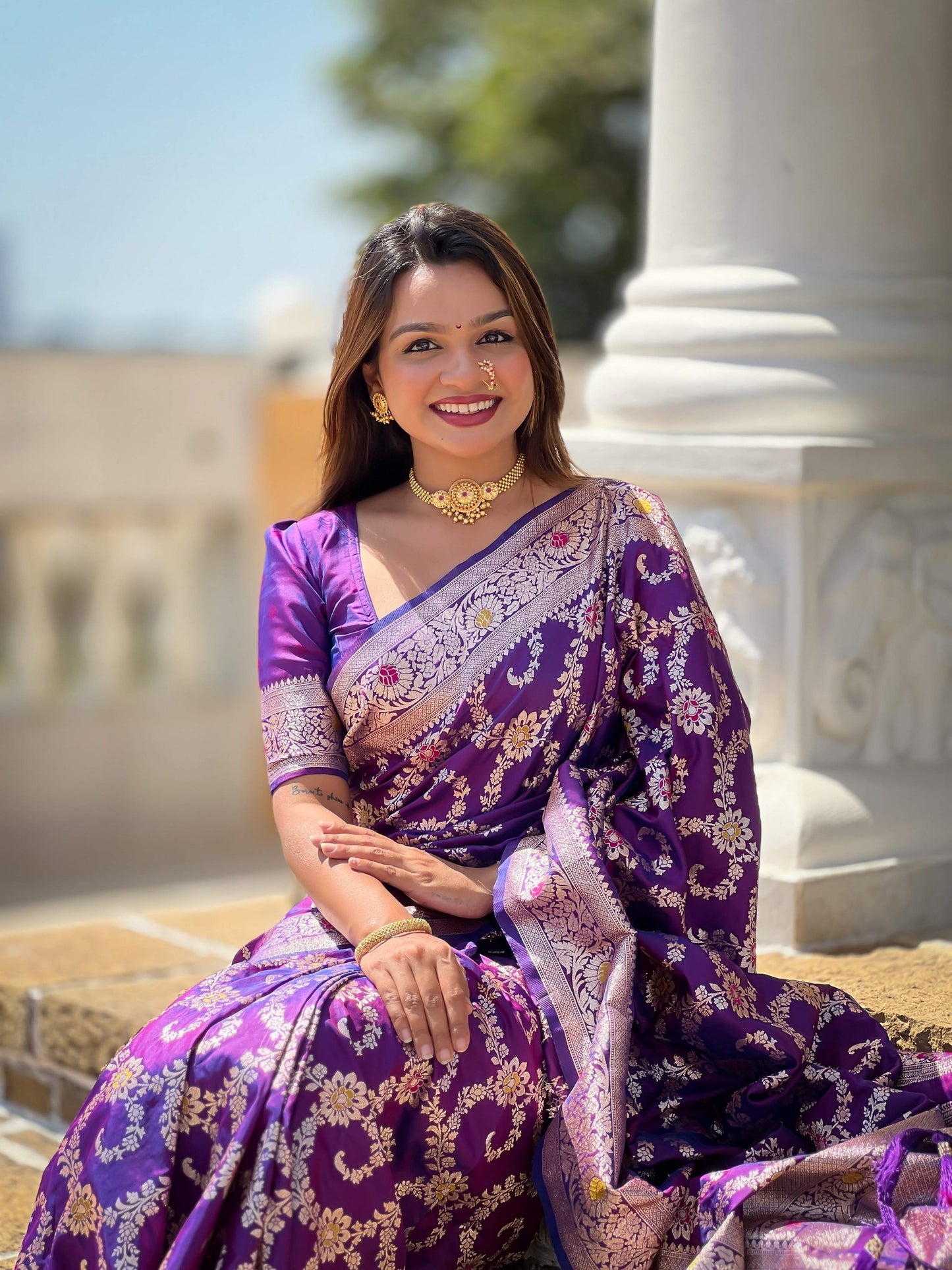 Vedant Vastram Soft Litchi Silk Banarasi Silk Jacquard Saree - Violet