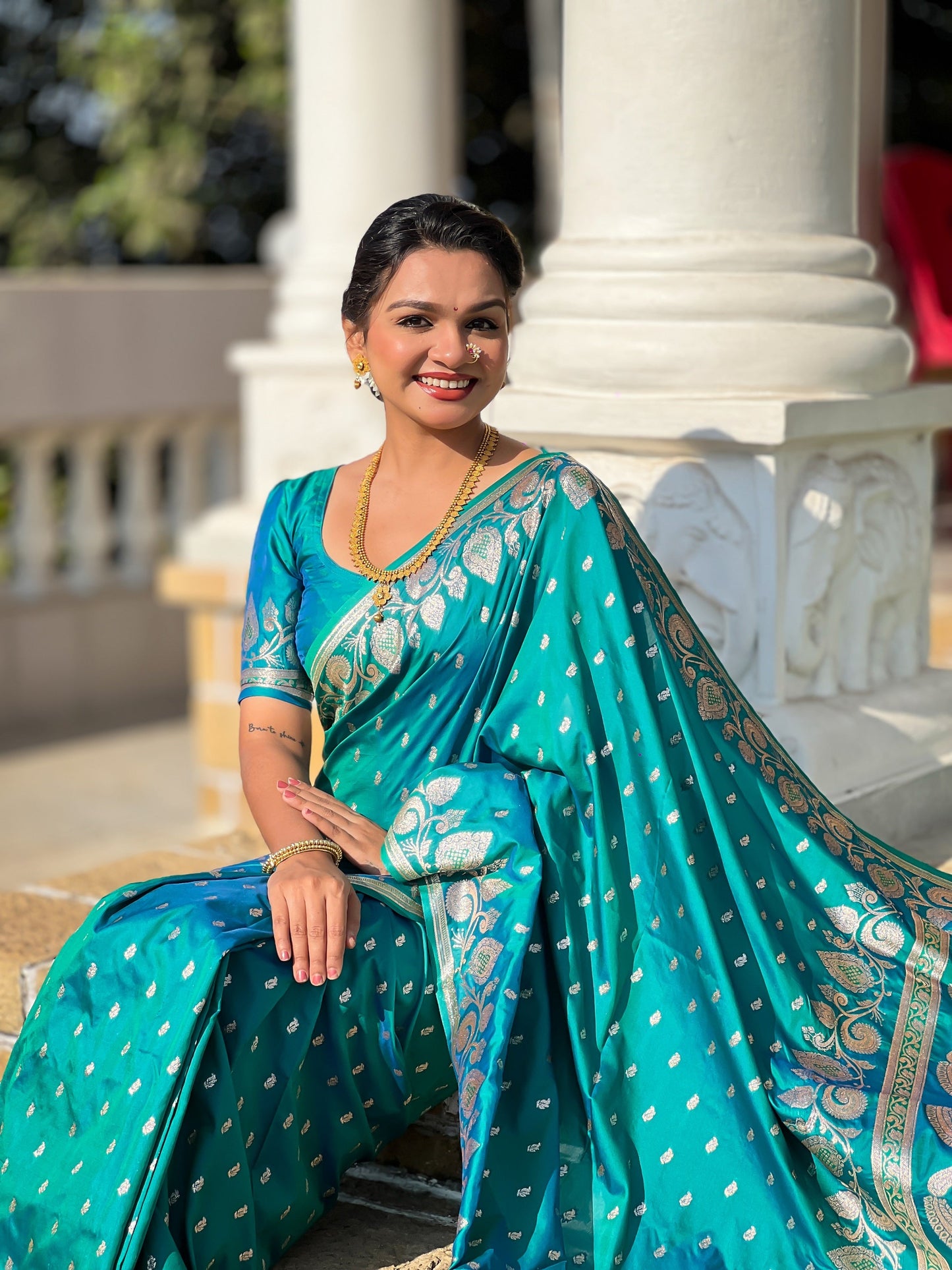 Vedant Vastram Soft Litchi Silk Banarasi Silk Jacquard Saree - Rama