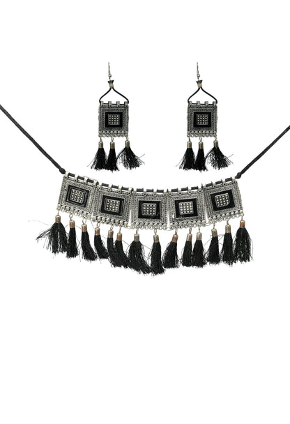 Mominos Fashion Johar Kamal Oxidised Silver-Plated Brass Finish Tassel Work Handicraft Choker For Women (Black)