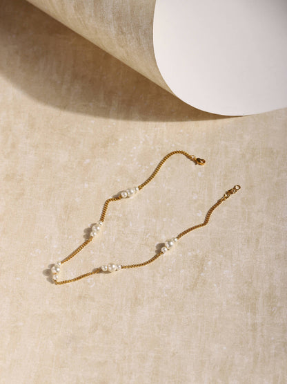 Pearl Neckpiece - Ruby Raang