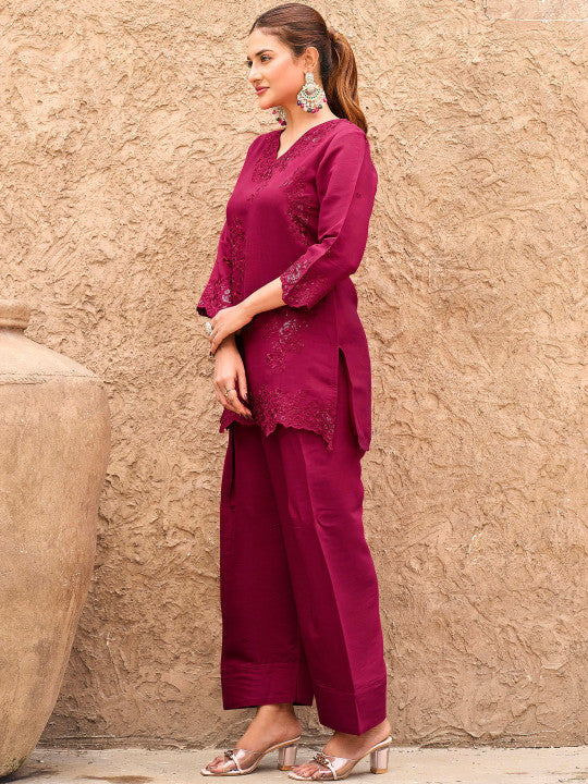 Tikhi Imli Embellished V-Neck Tunic With Trousers Co-Ords