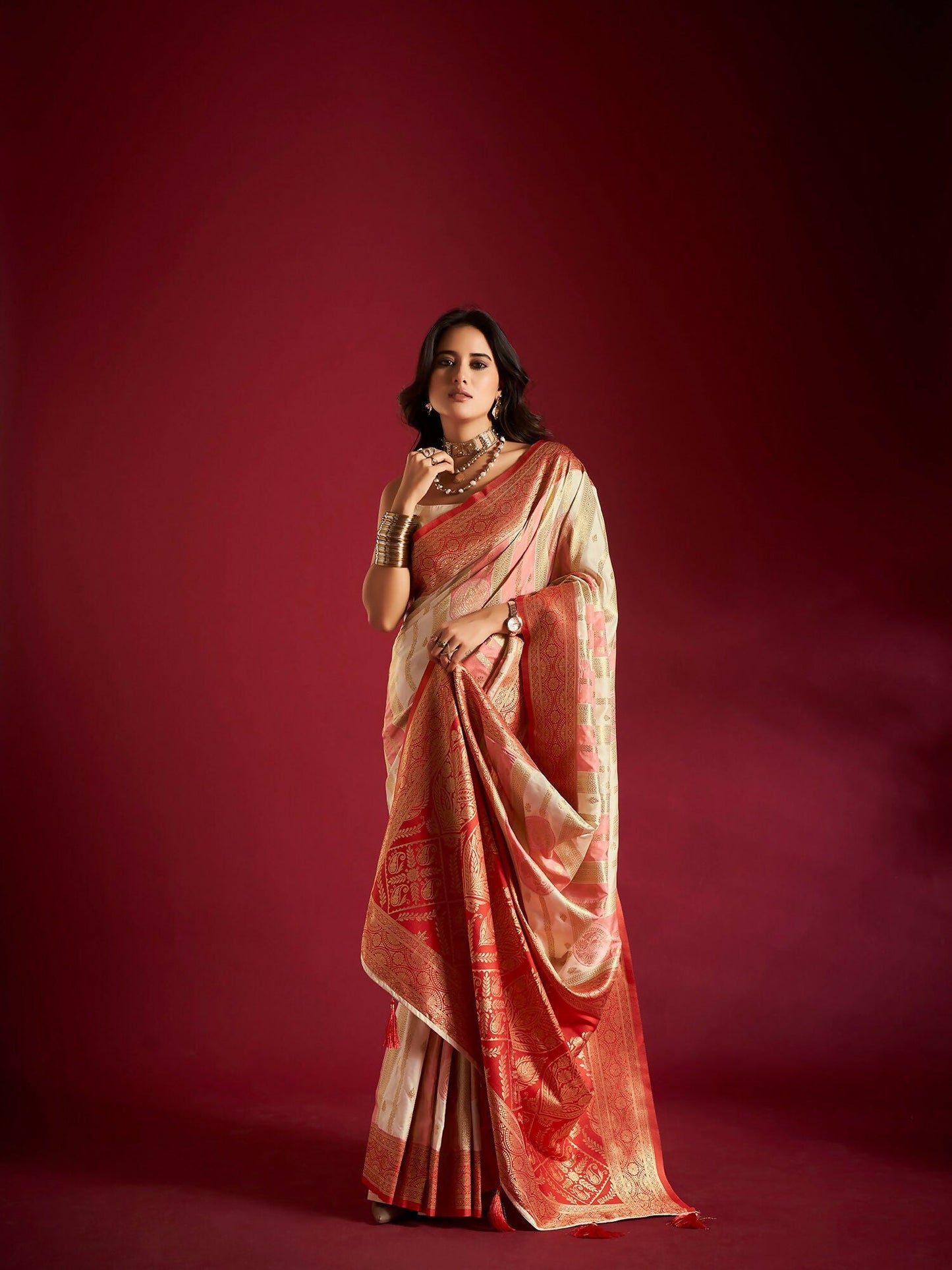 Joban Fashion Multicolor Plain With Weaving Border Banarasi Silk Sarees