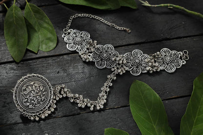 Mominos Fashion Oxidised Silver Plated Traditional Bracelet