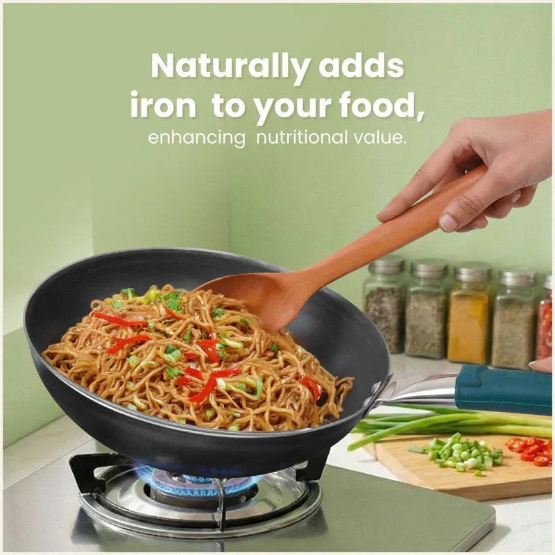 The Indus Valley Iron Wok with Grip