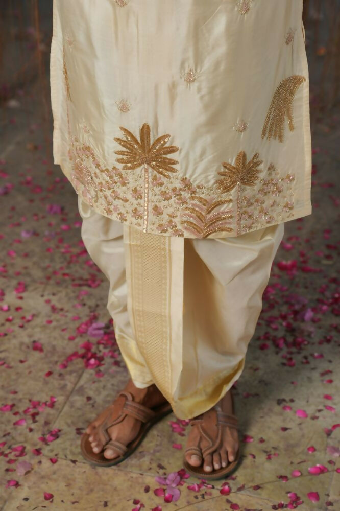 Cream Pink Kanjivaram Machien Embroidered Pattu Set by Hilo Design