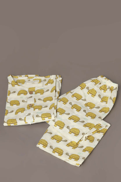 Breathables Kids Cotton Turtle Print Co-Ord Night Suit With Kurta And Pyjama – White & Yellow