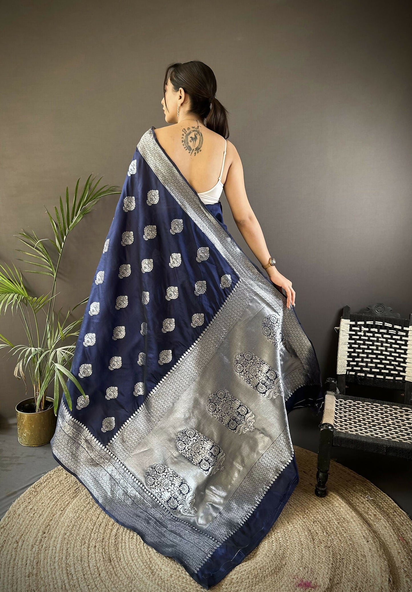 Joban Fashion Navy Blue Floral Motifs Soft Silk Banarasi Saree