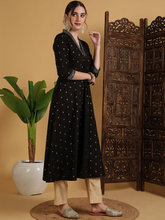 Sangria Embroidered Anarkali Kurta