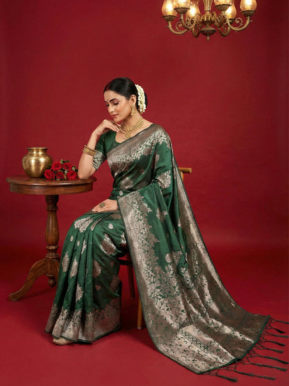 Anaita D Green Silk Blend Woven Saree With Blouse