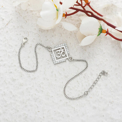 trueBrowns 925 Sterling Silver Precious OM Bracelet Rakhi