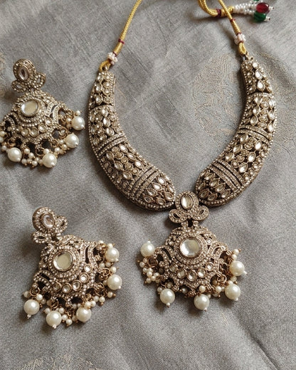 Jewel City Gold Kundan Necklace Set With Pearl Drop Earrings For Bridal Weddings