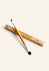 The Body Shop Eyeshadow Duo Brush - 1 Pc