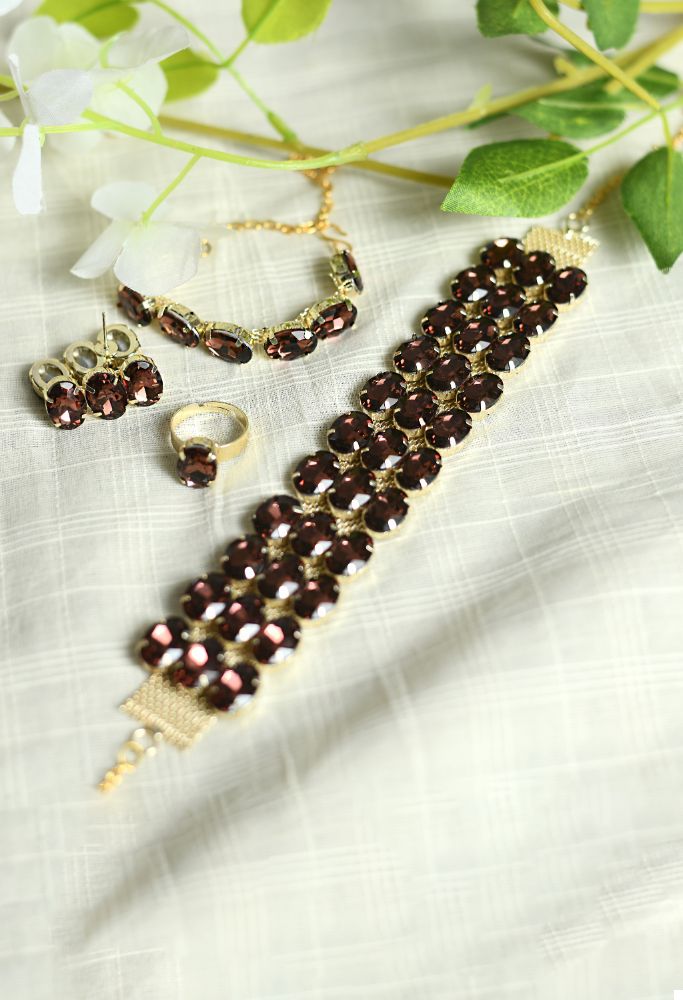 Mominos Fashion Johar Kamal Gold-Polished Finish Stone Choker For Women (Brown)