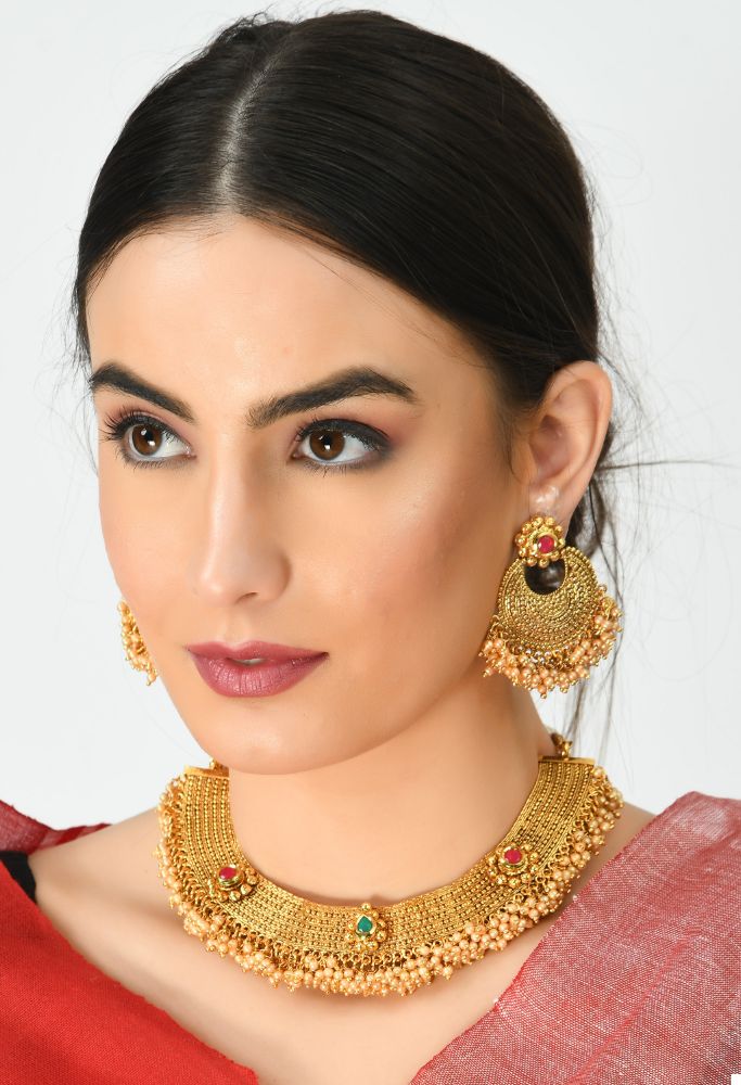Mominos Fashion Johar Kamal Gold-Polished Brass Finish Stone/Beads Choker For Women (Golden)