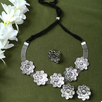 Mominos Fashion Johar Kamal Silver-Plated Brass Finish Rose Design Choker For Women (Silver)