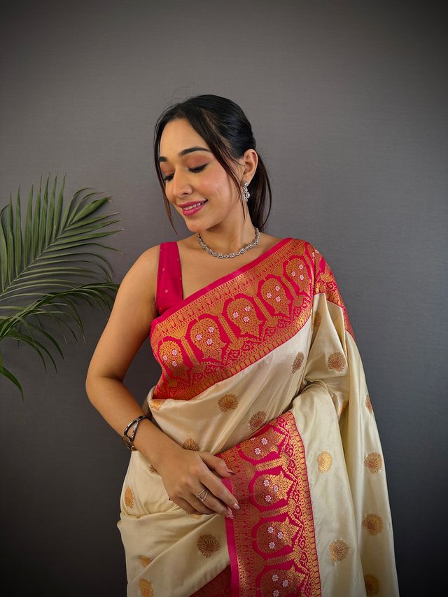 Elora White Soft Silk Butti Zari Weaving Constrast Pallu Banarasi Saree