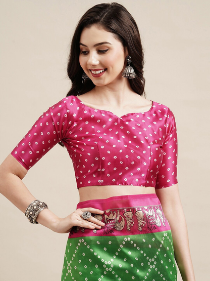 Saree Mall Green & Fuchsia Bandhani Silk Blend Bandhani Sarees