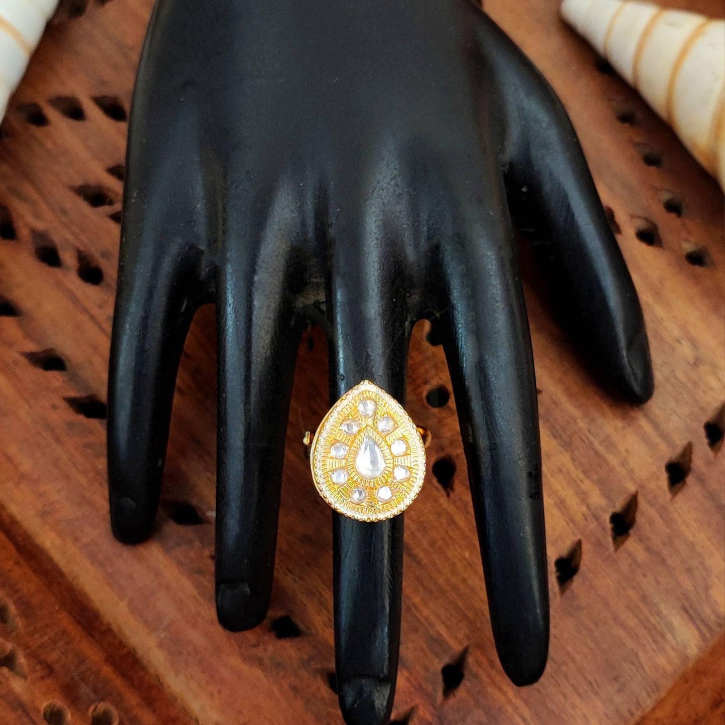 JS Fashion Elegant High Gold Kundan Finger Ring Festive Wear for Women | Adjustable Ethnic Bridal Statement Jewellery for Diwali, Wedding & Party | Sophisticated Royal Gift