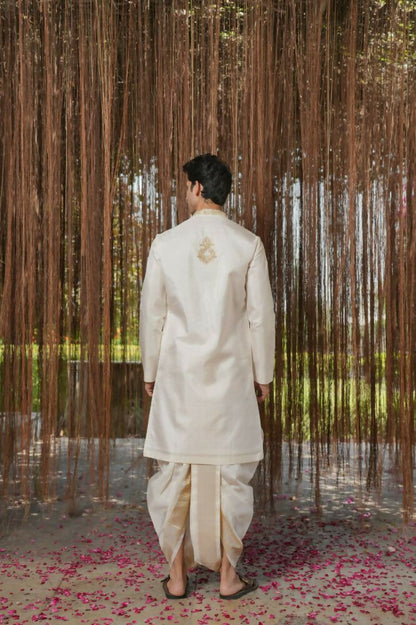 White Kanjivaram Hand Embroidered Pattu Set by Hilo Design