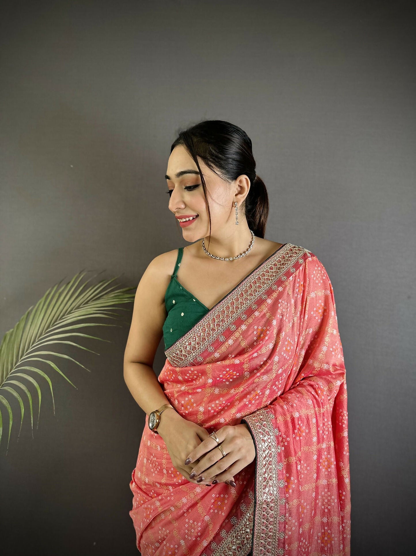 Joban Fashion Baby Pink Bandhej Bandhani Vichitra Silk Bandhani Prints Saree