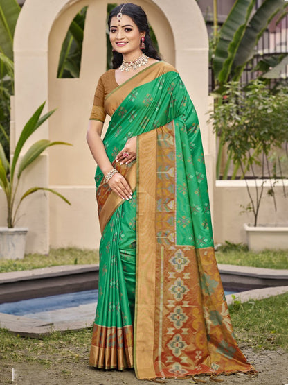 Anaita Green Silk Saree With Blouse Piece