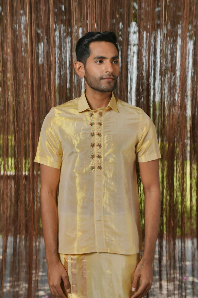 Gold Tissu Kanjivaram Machien Embroidered Pattu Set by Hilo Design