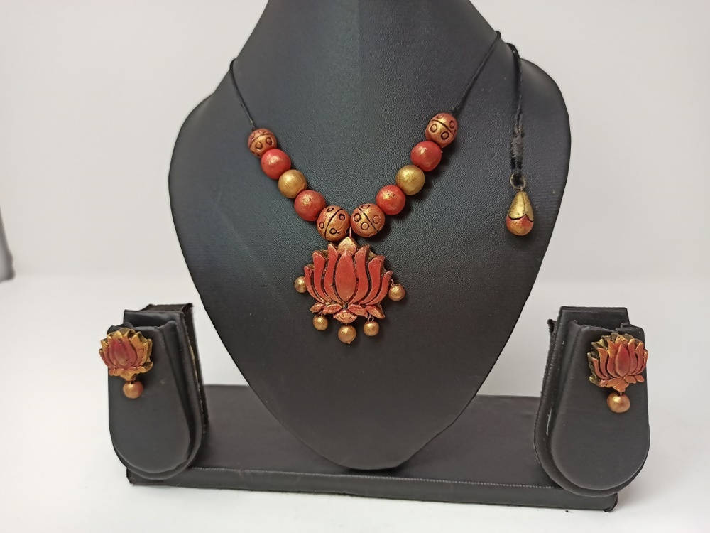 Terracotta Lotus Pendant Necklace Set With Studs-Golden Pink