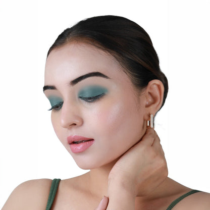 Aflairza Velvet Liquid Eyeshadow for Nourishing, Lightweight & Smudge-Free Wear