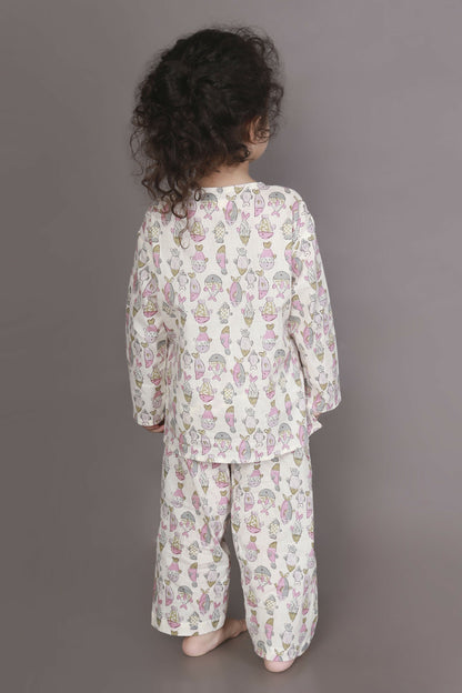 Breathables White & Yellow Tortoise Cotton Nightsuit Set For Kids
