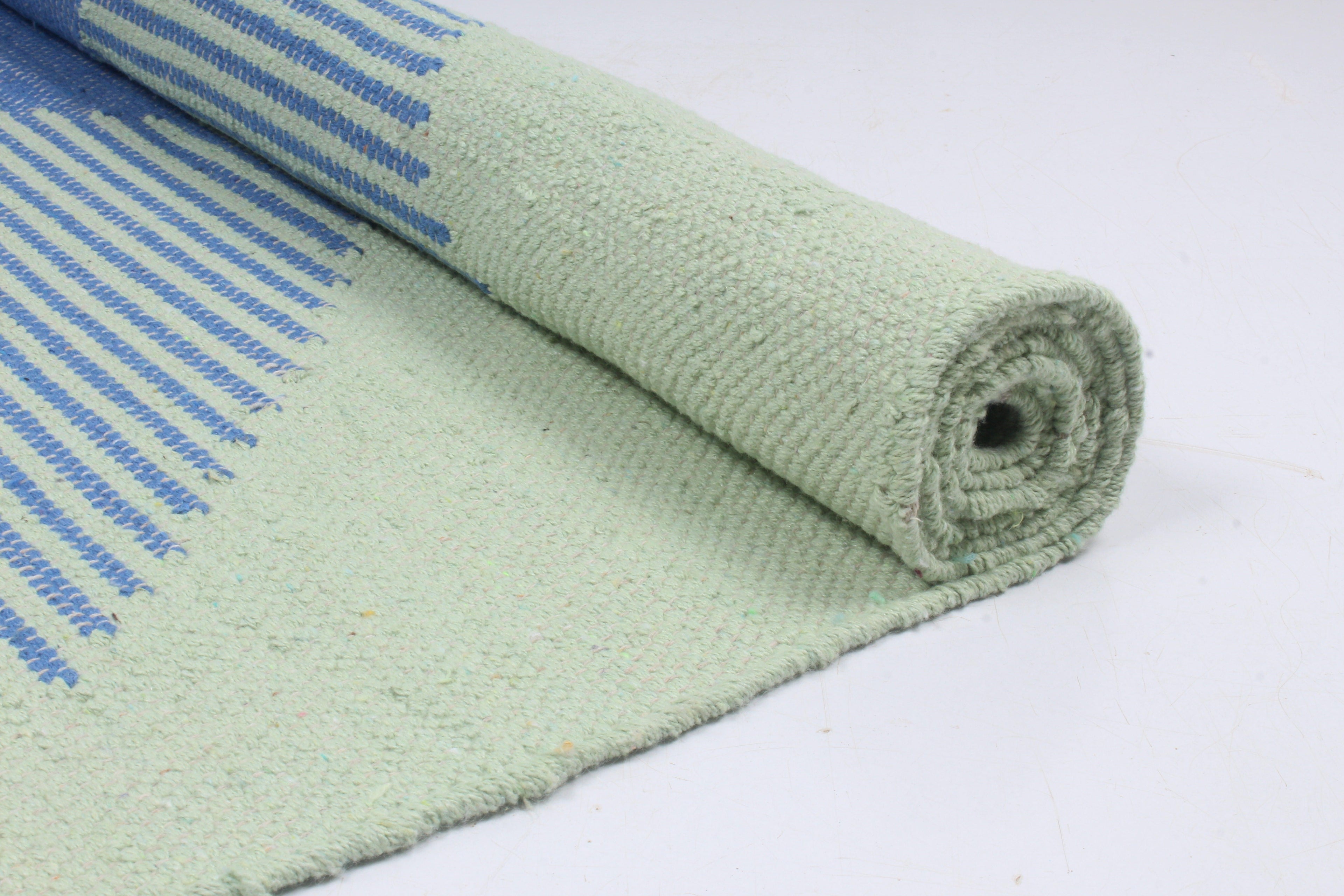 Shramdaan Pure Handwoven Yoga Mats A Natural Choice