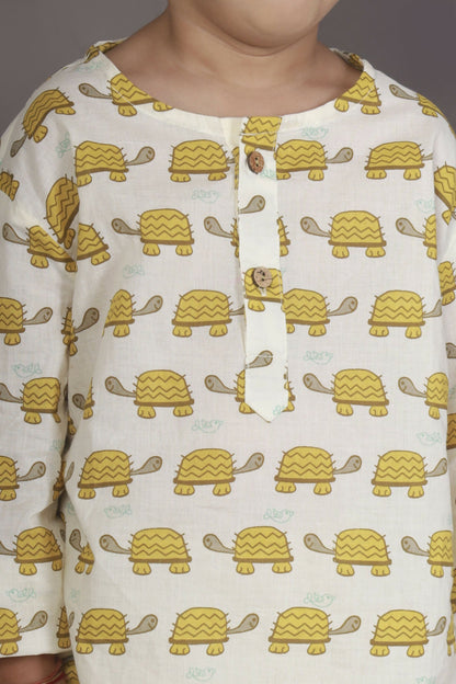 Breathables Kids Cotton Turtle Print Co-Ord Night Suit With Kurta And Pyjama – White & Yellow