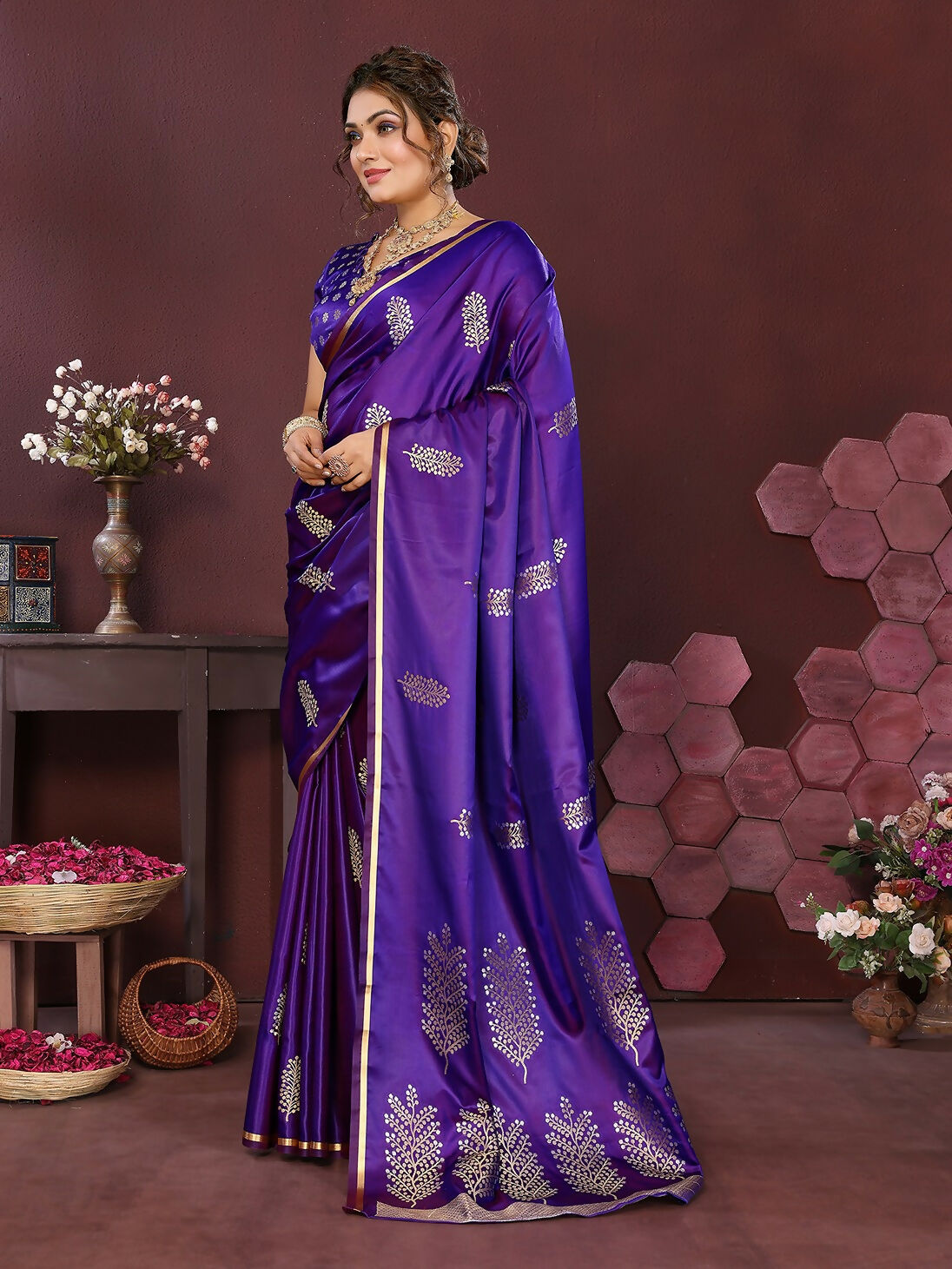 Joban Fashion Purple Floral Motifs Banarasi Silk Sarees