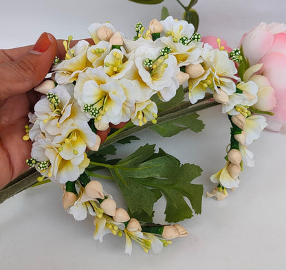 White Trendy Bridal Hair Accessories