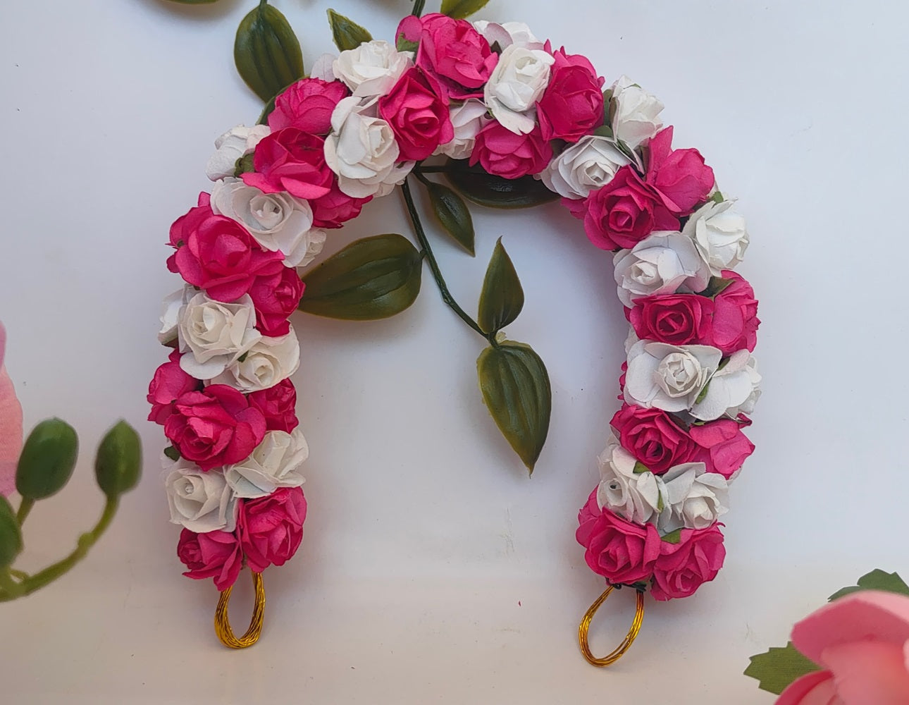Pink & White Rose Gajra