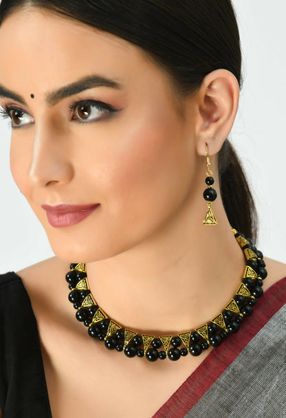 Mominos Fashion Johar Kamal Gold-Polished Brass Finish Pearls Work Choker For Women (Black)