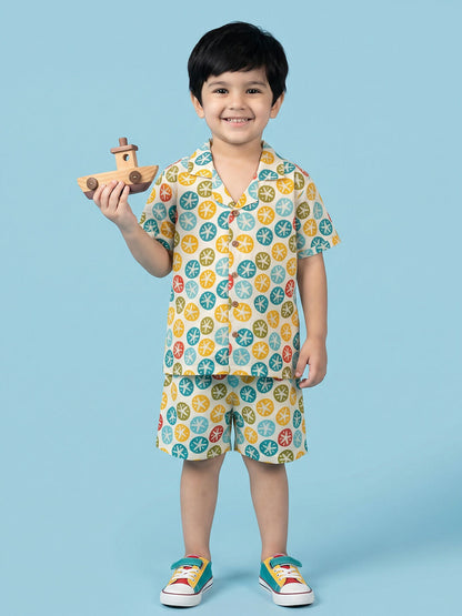 Breathables Woven Cotton Half Sleeves Colourful Star Fish Shirt & Shorts Multicolour