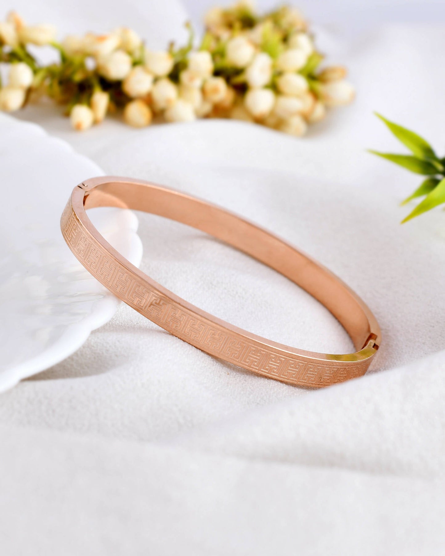 VOJ Stainless Steel Gold-Polished Bracelet
