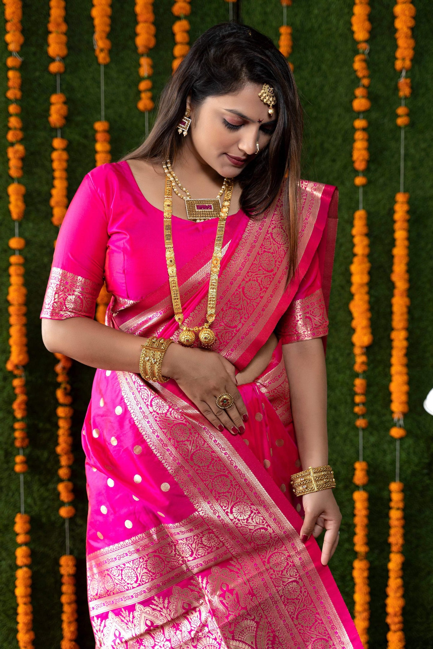 Jyoti Fashion Women's Rani Pink Handloom Banarasi Silk Zari Woven Saree with Blouse