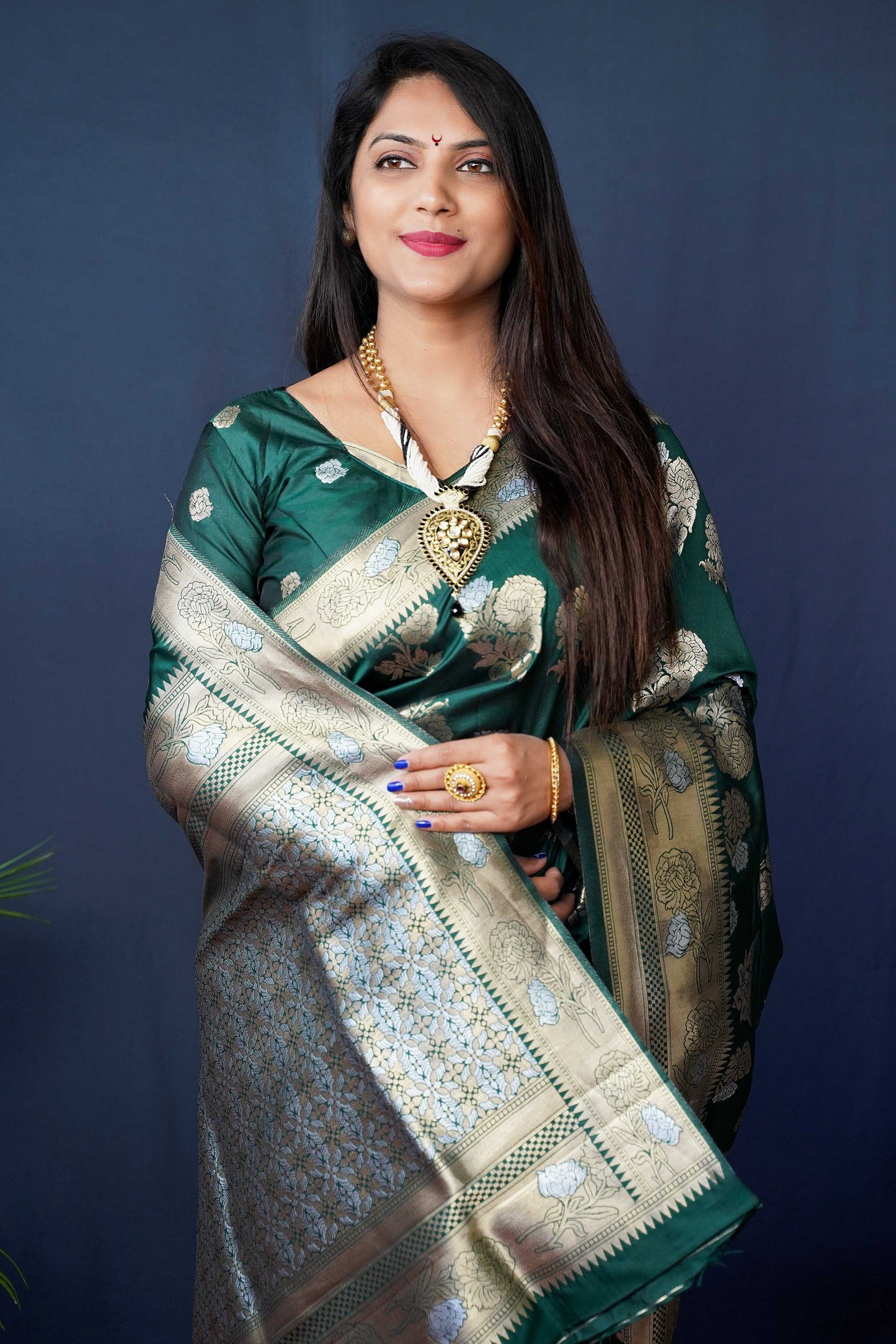 Jyoti Fashion Women's Bottle Green Handloom Banarasi Silk Zari Woven Saree with Blouse