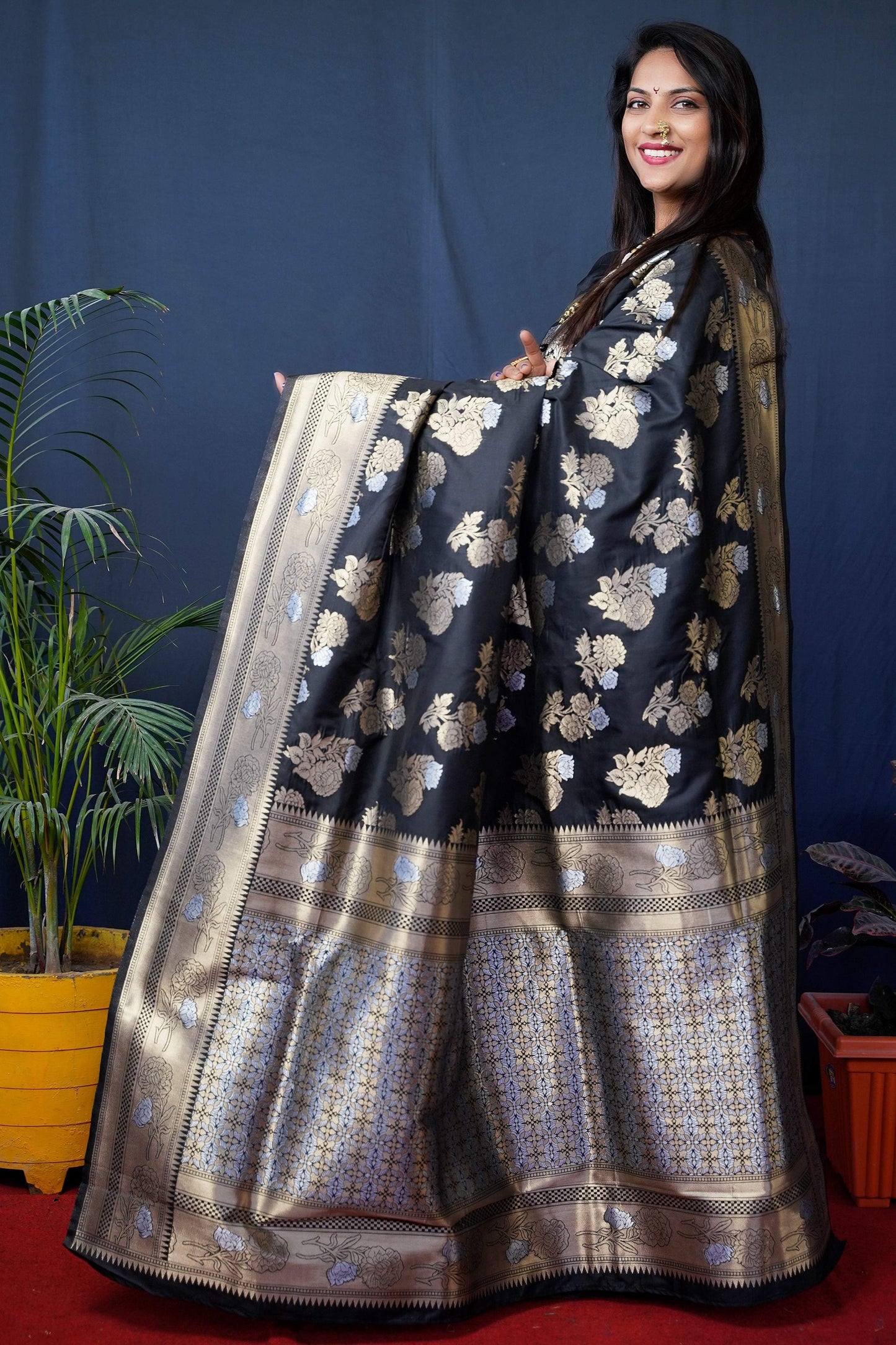 Jyoti Fashion Women's Black Handloom Banarasi Silk Zari Woven Saree with Blouse
