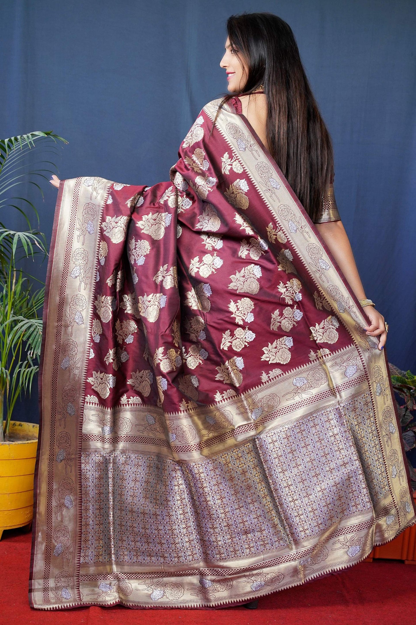 Jyoti Fashion Women's Maroon Handloom Banarasi Silk Zari Woven Saree with Blouse