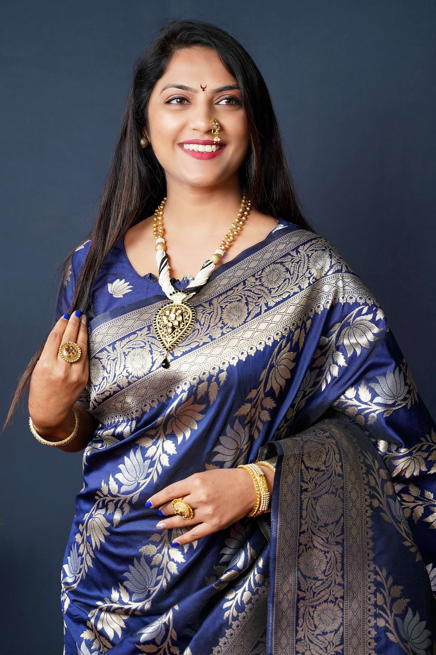 Jyoti Fashion Women's Navy Blue Handloom Banarasi Silk Zari Woven Saree with Blouse