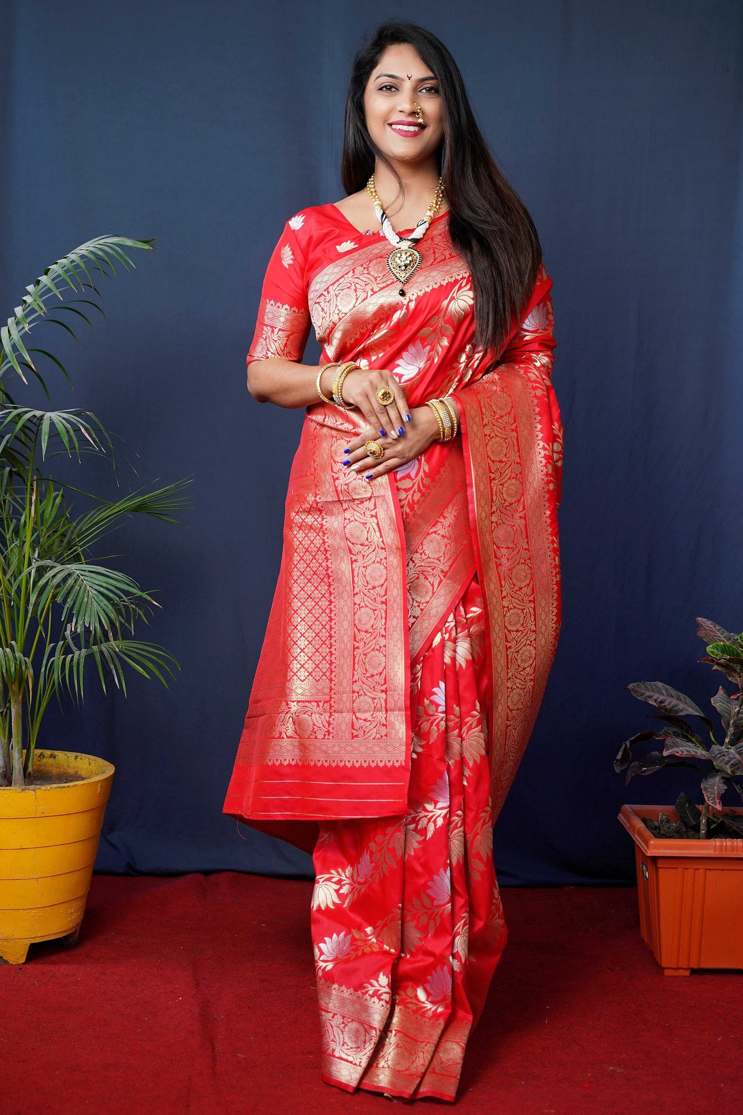 Jyoti Fashion Women's Red Handloom Banarasi Silk Zari Woven Saree with Blouse