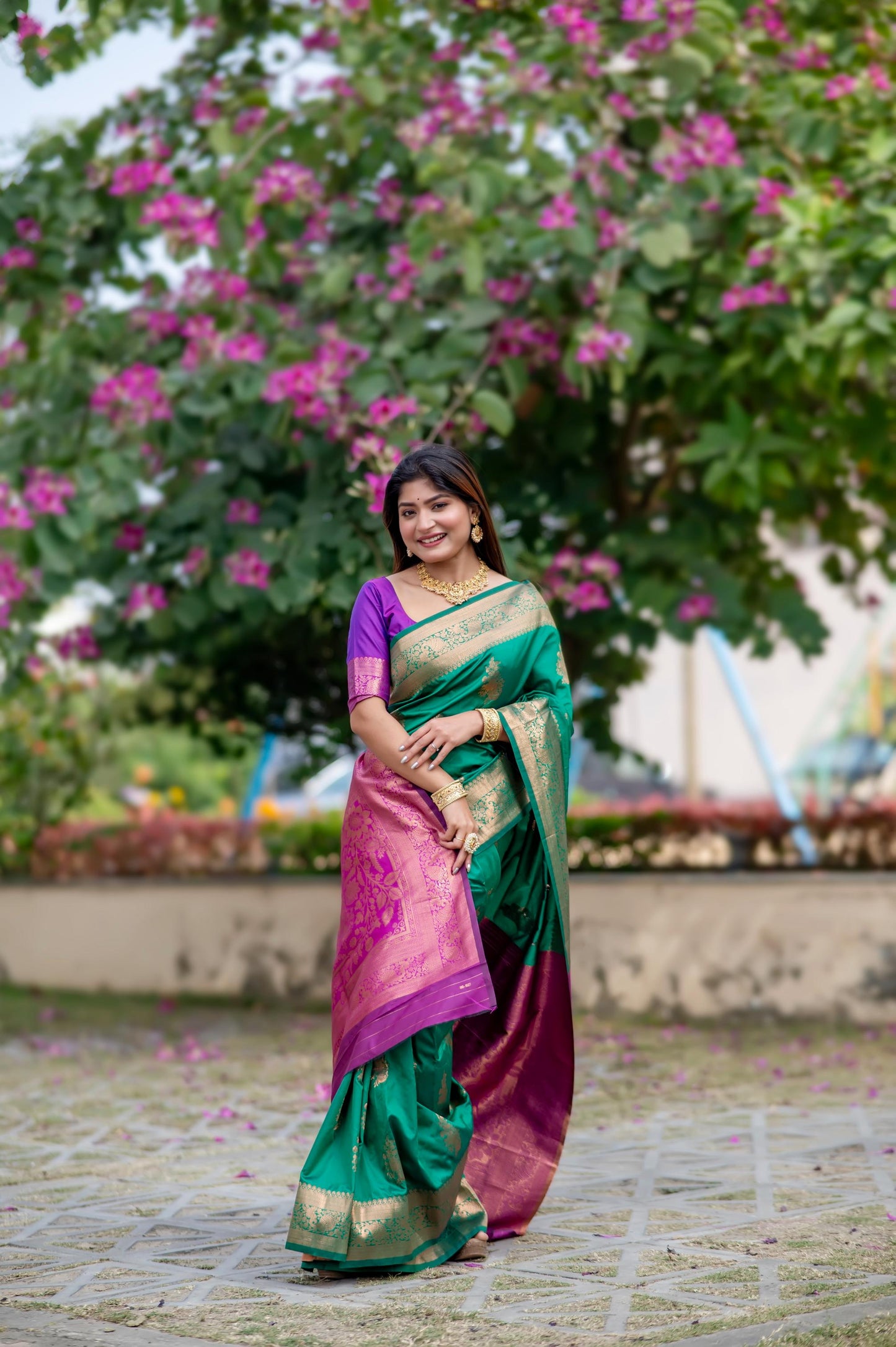 Jyoti Fashion Women's Rama Soft Banarasi Silk Zari Woven Saree with Blouse