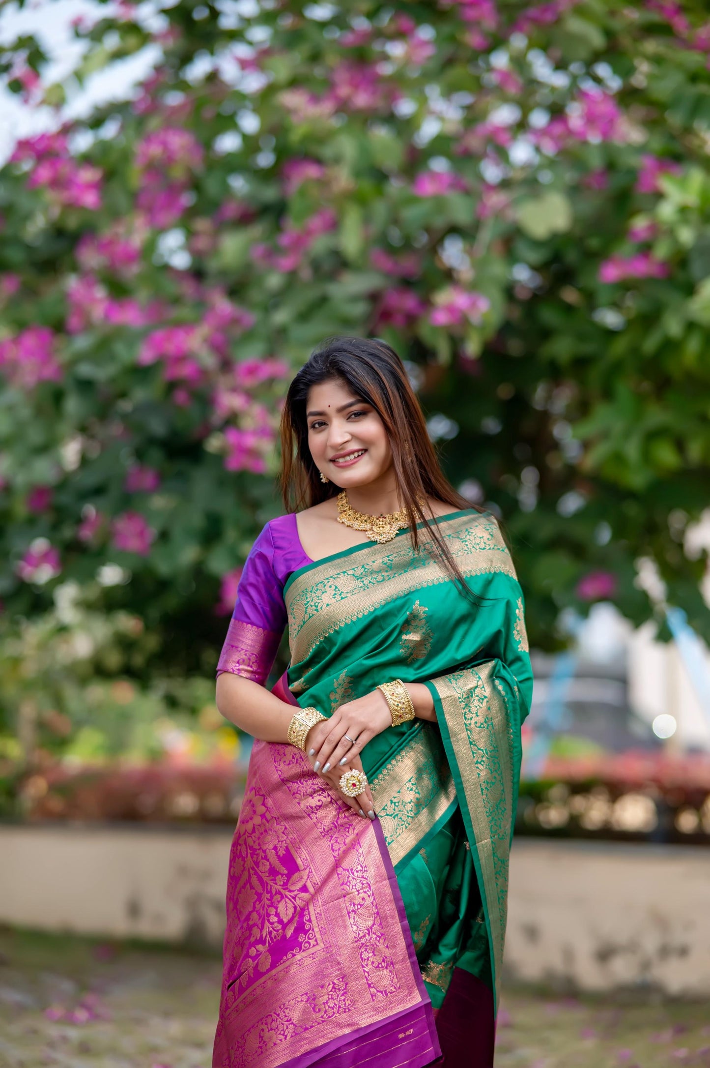 Jyoti Fashion Women's Rama Soft Banarasi Silk Zari Woven Saree with Blouse