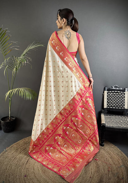 Elora Off White Soft Silk Intricate Motifs Zari Weaving Banarasi Saree With Contrast Weaving Border