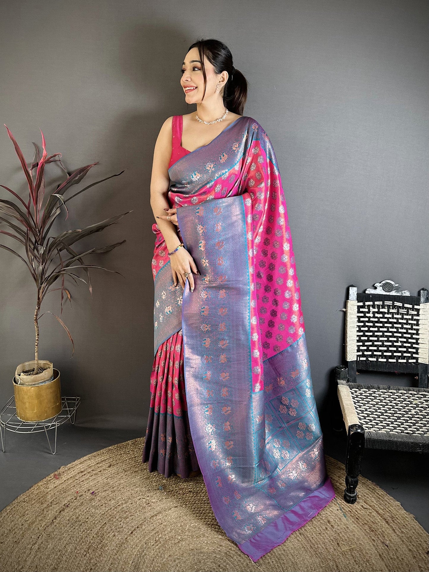 Elora Pink Tissue Silk Floral Pattern With Copper Motifs Banarasi Saree