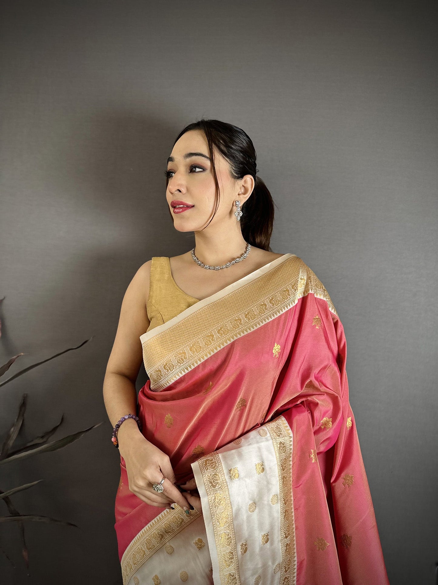 Elora Pink Soft Silk Small Floral Zari Butti Gold Zari Weaving Banarasi Saree